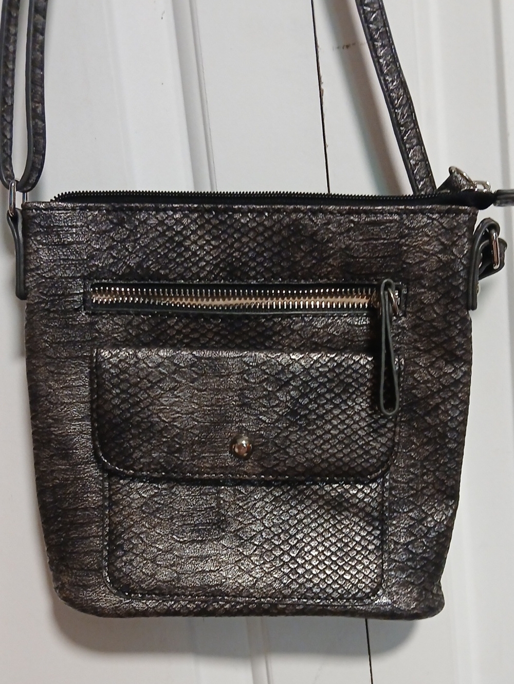 Charming Charlie Metallic Pewter Textured Crossbody